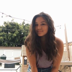 Meet your Posher, Alyssa